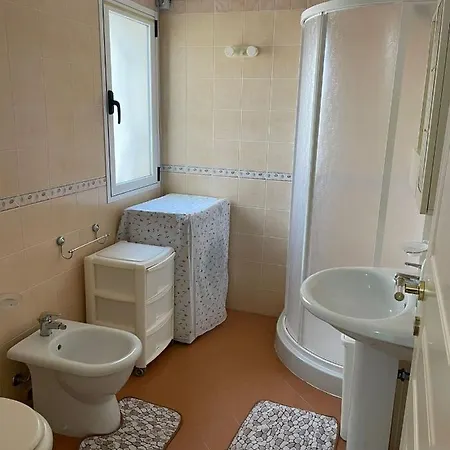 Il Timone Di Via Del Mare Apartment *